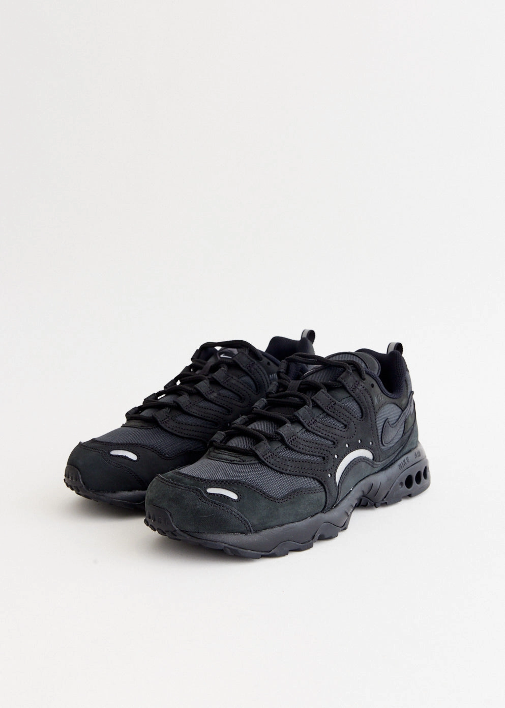 Air Terra Humara 'Black' Sneakers