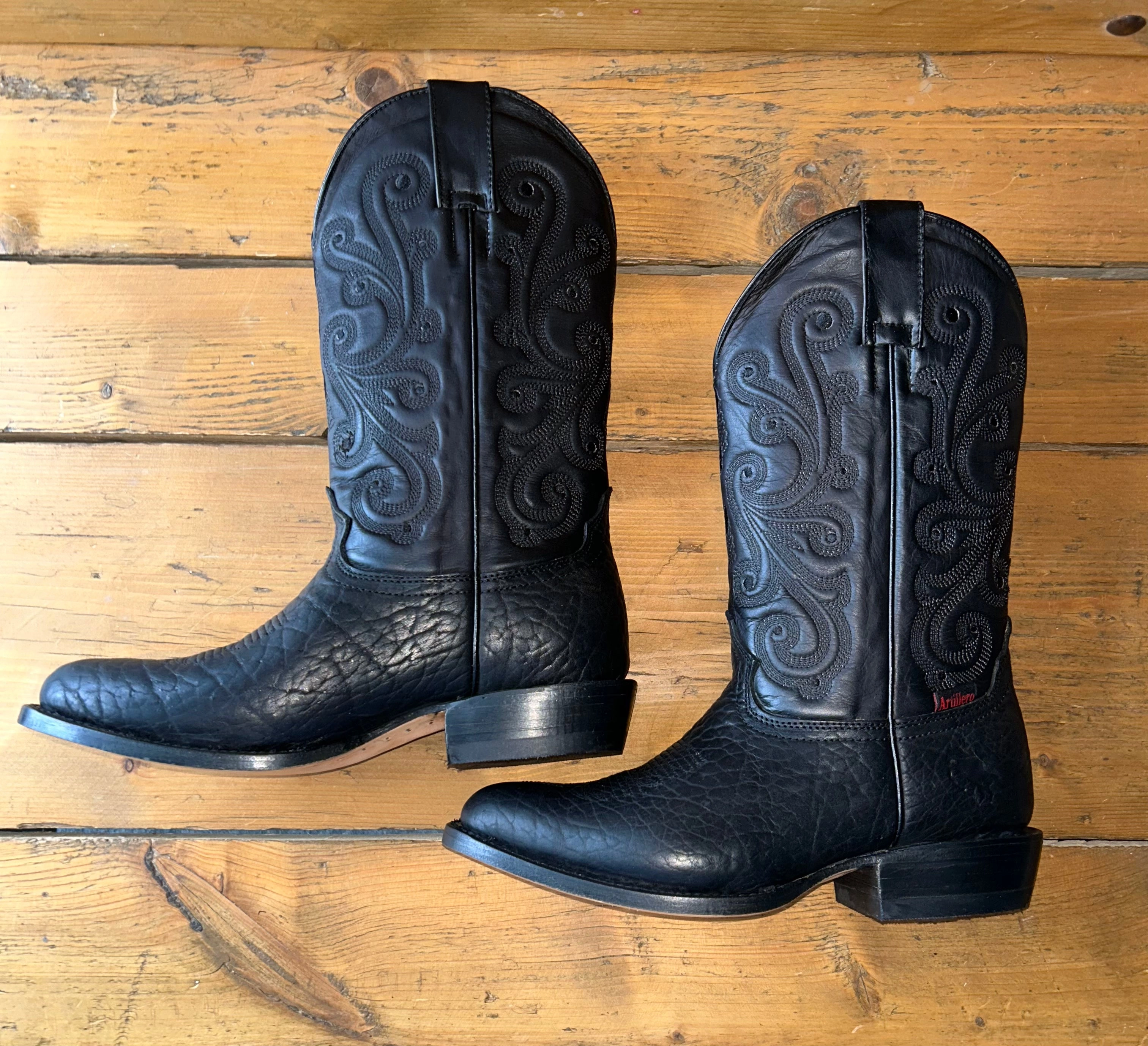 Artillero Men's Bull Neck Black Handcrafted Boots VQ Solida