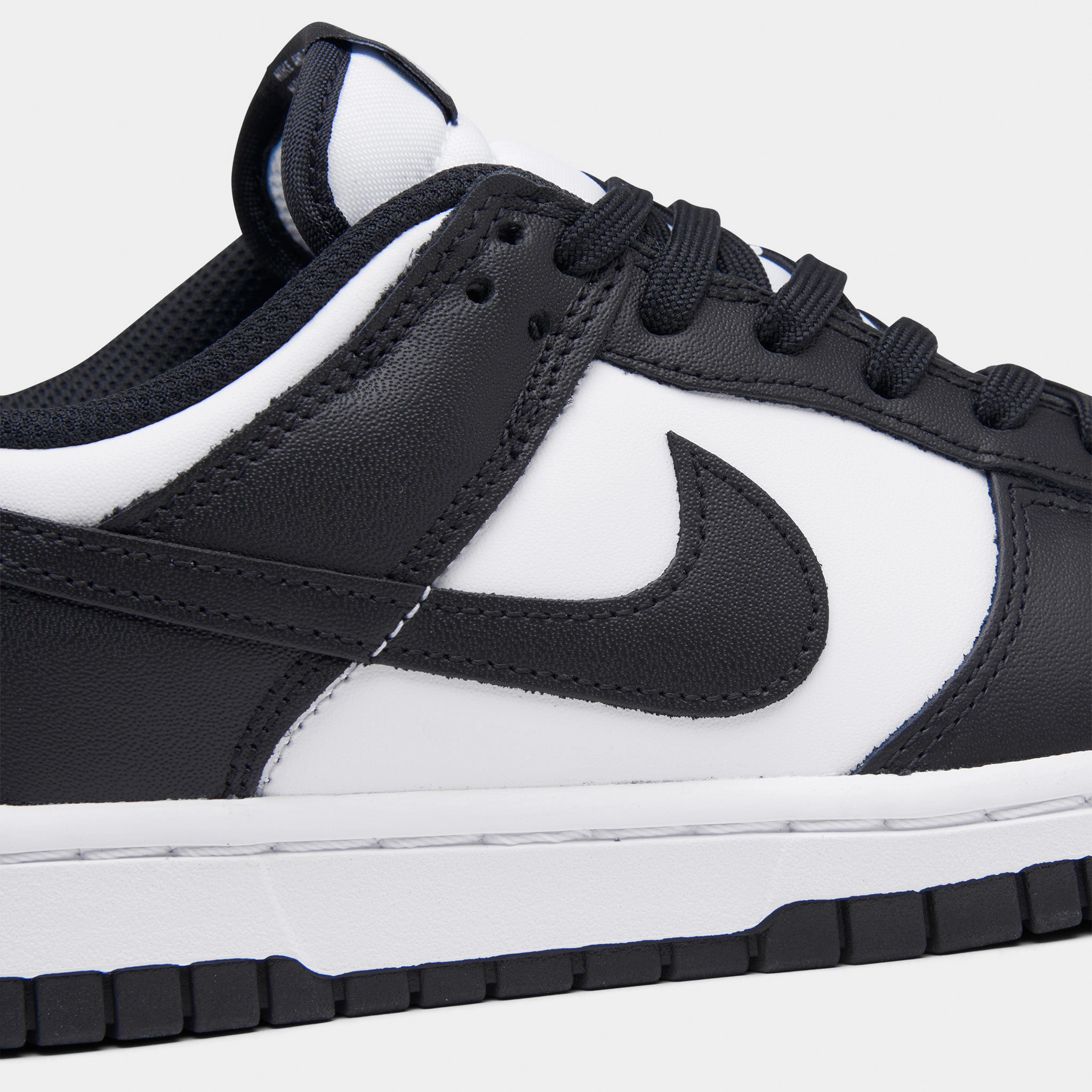 Nike Women's Dunk Low White / Black - White