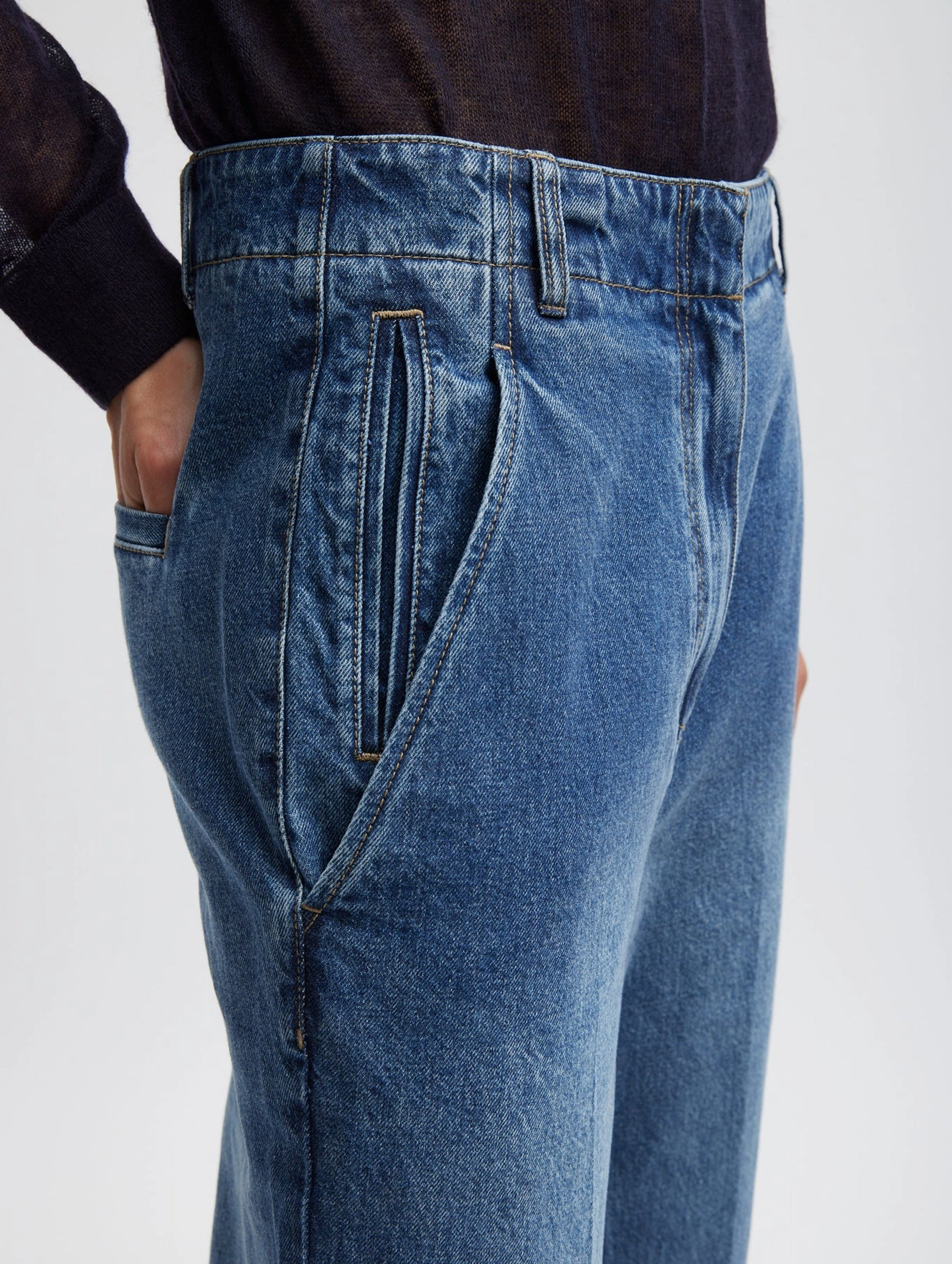 Spring Denim Regular Barry Jean in Classic Blue