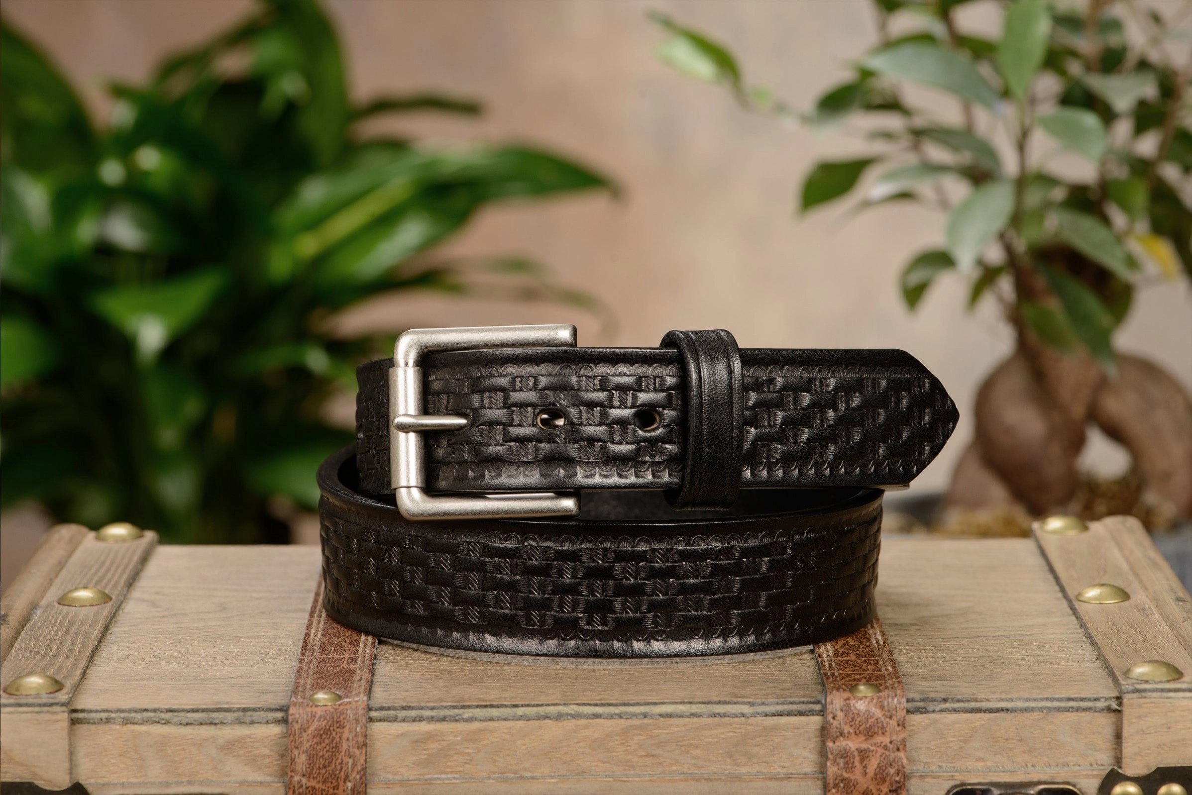 The Maverick: Men's Black Basket Weave Leather Belt 1.50"
